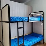 Hostel Alvorada Medieval, Al