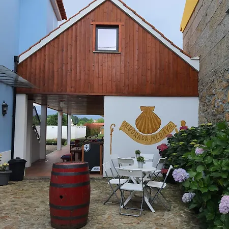 Alvorada Medieval, Al Hostel *
