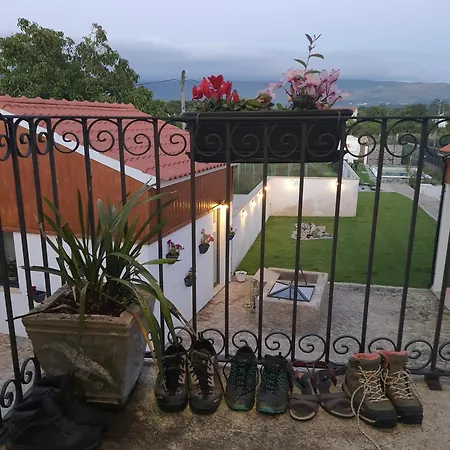 Hostal Alvorada Medieval, Al *