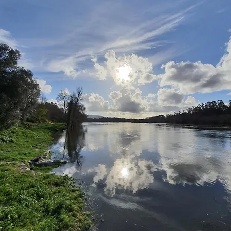 אכסניה Alvorada Medieval, Al