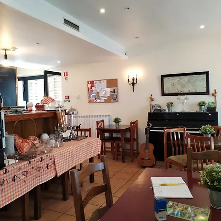 Alvorada Medieval, Al