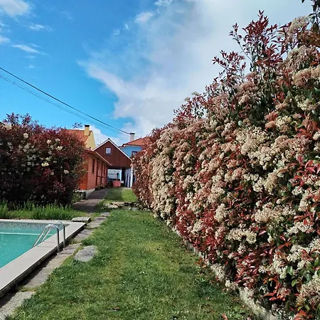 Alvorada Medieval, Al אכסניה