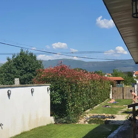 אכסניה Alvorada Medieval, Al