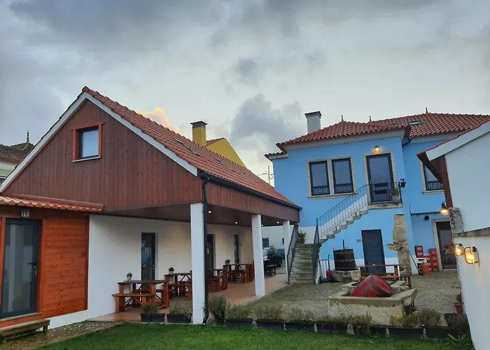 Alvorada Medieval, Al ホステル *