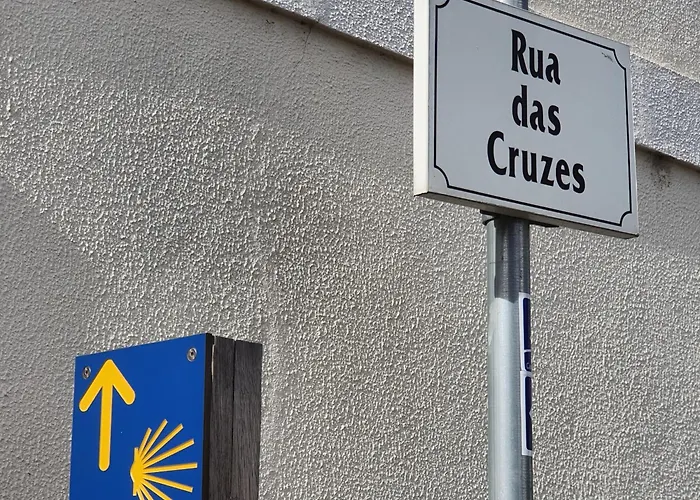 Hostel Alvorada Medieval, Al