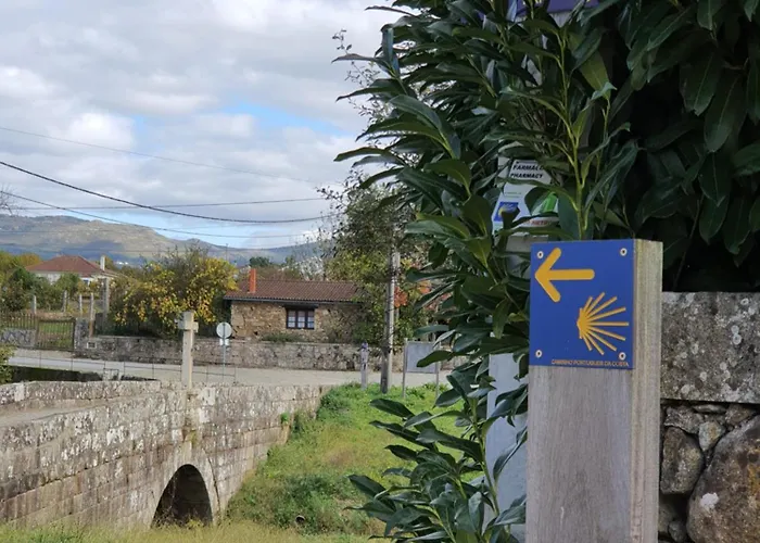 Hostel Alvorada Medieval, Al