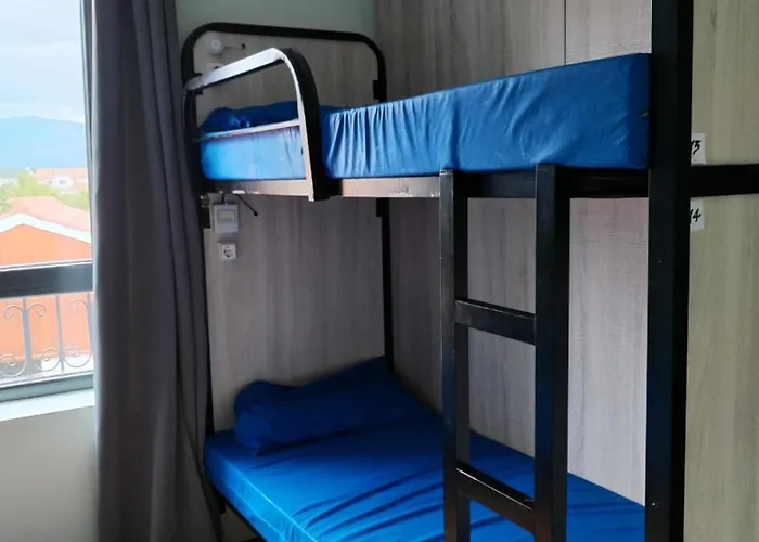 Alvorada Medieval, Al *